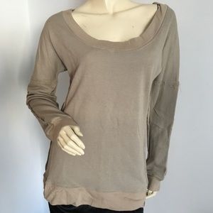Qi raw edge long sleeved scoop neck sweatshirt
